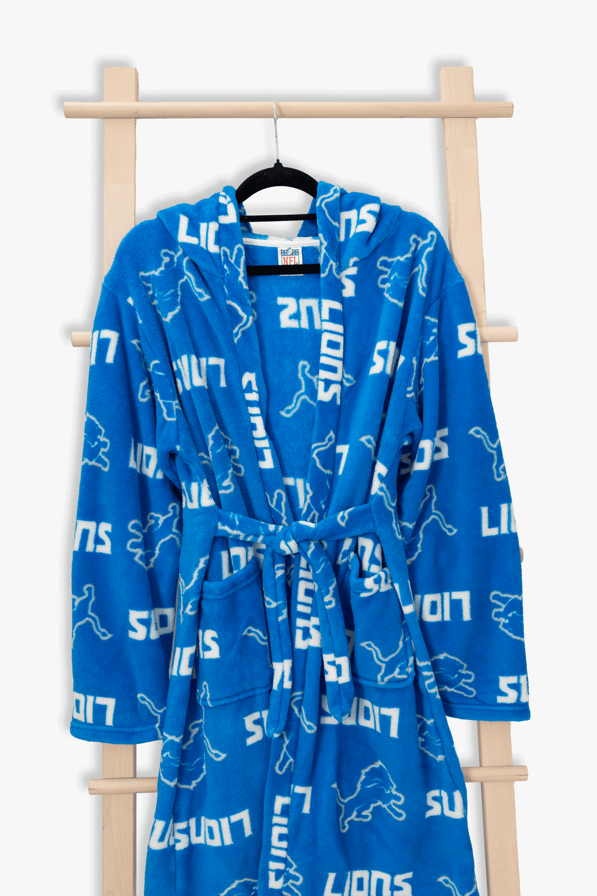 Detroit Lions Youth Fleece Robe, Hooded NFL Kids Bathrobe with Tie Belt and Pockets, Children's Sizes